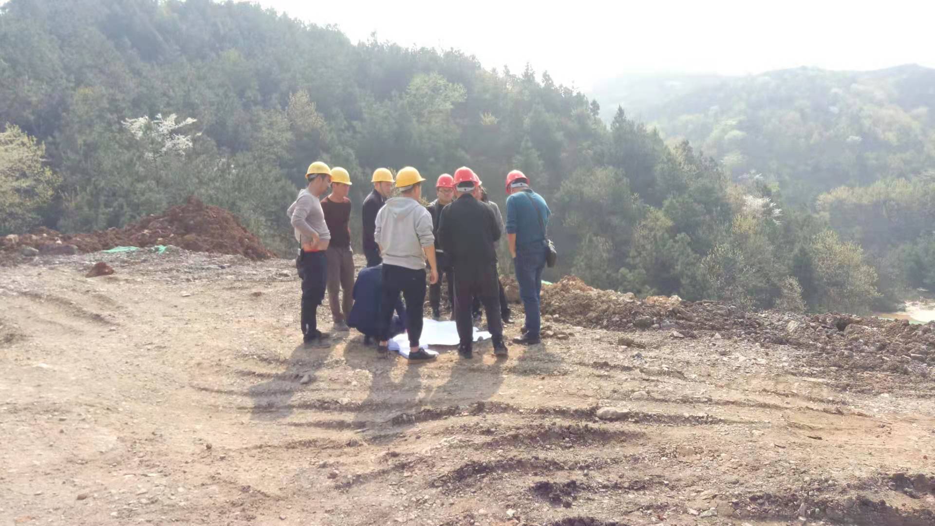 安全專家現場指導工作
